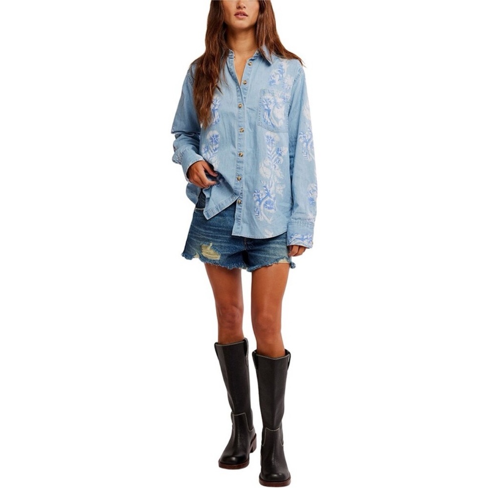 🎉LAST PIECE🎉Free People Free Airbrushed Blossom Denim Top - Women's - Picture 2 of 11